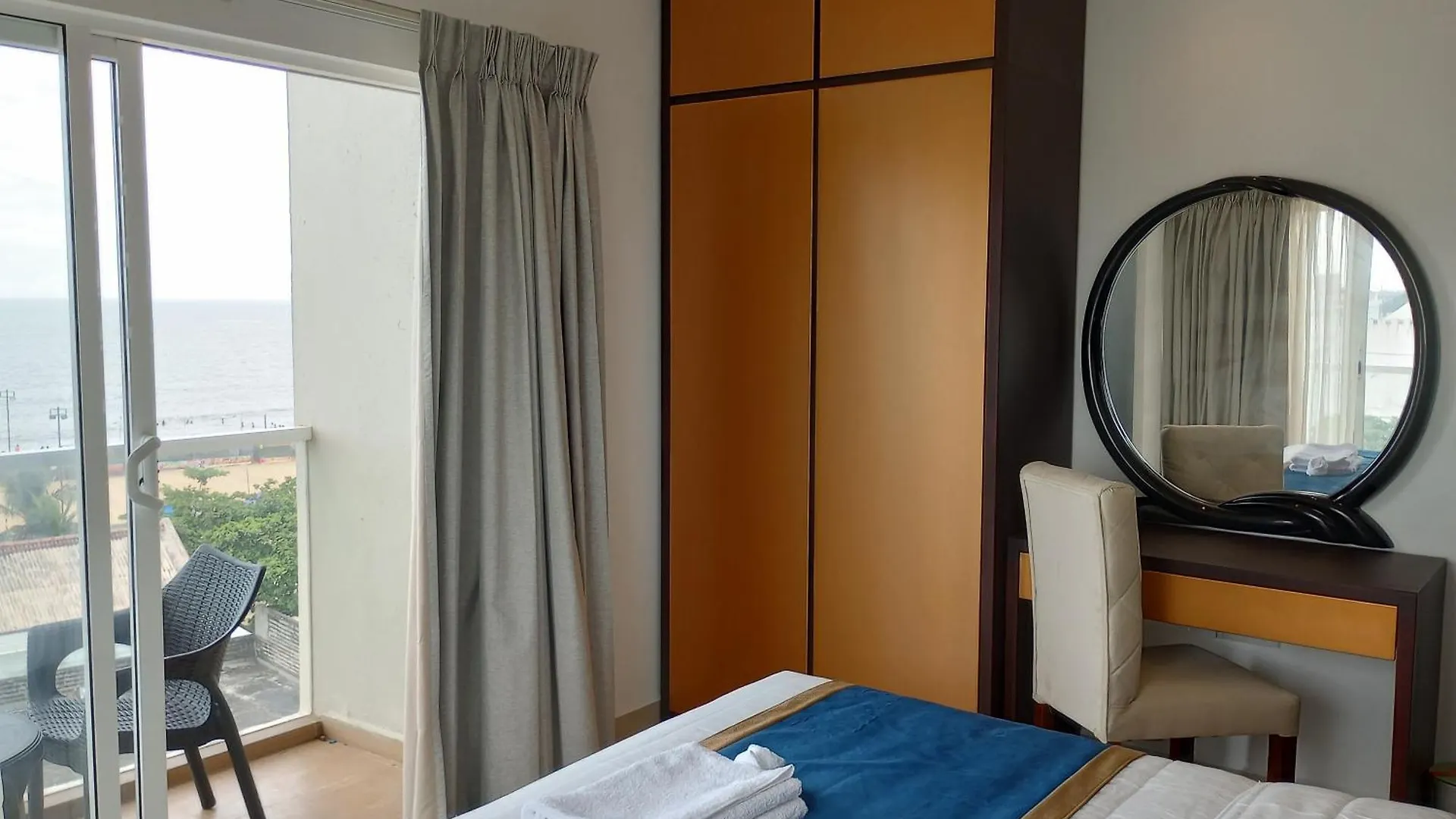 Ocean Breeze - Waves Luxury Condo Negombo Sri Lanca